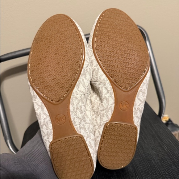 Michael Kors Cream Patterned Flats - Picture 9 of 11